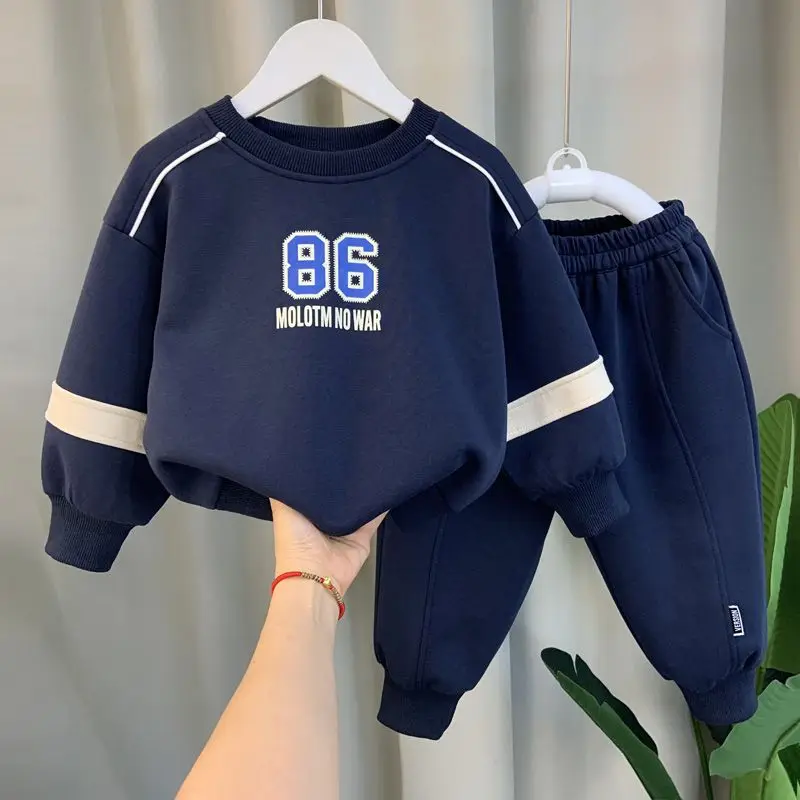 Completo Sportivo Bambino Prim - Running Gear For Kids recensione e prezzo