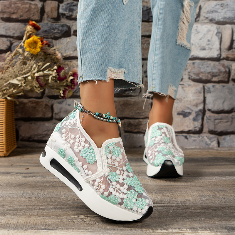 Scarpe basse in pizzo con plat - Running Gear Women recensione e prezzo