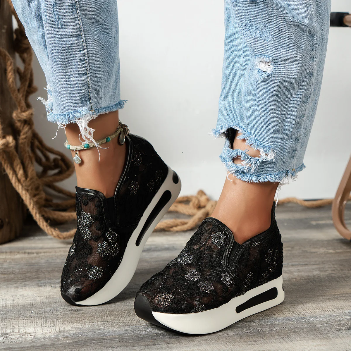 Scarpe basse in pizzo con plat - Running Gear Women recensione e prezzo