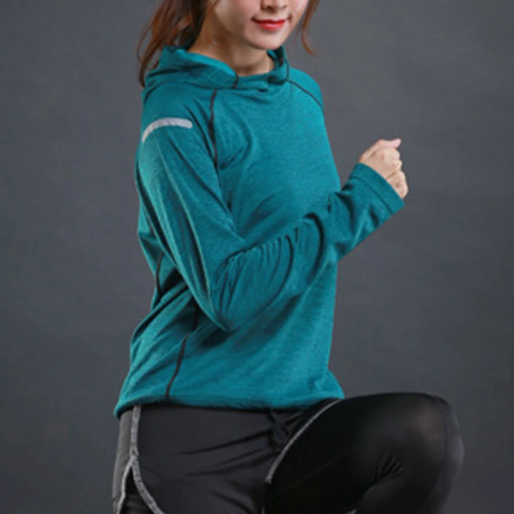 Nuove Giacche con Cappuccio da - Reflective Running Jacket recensione e prezzo